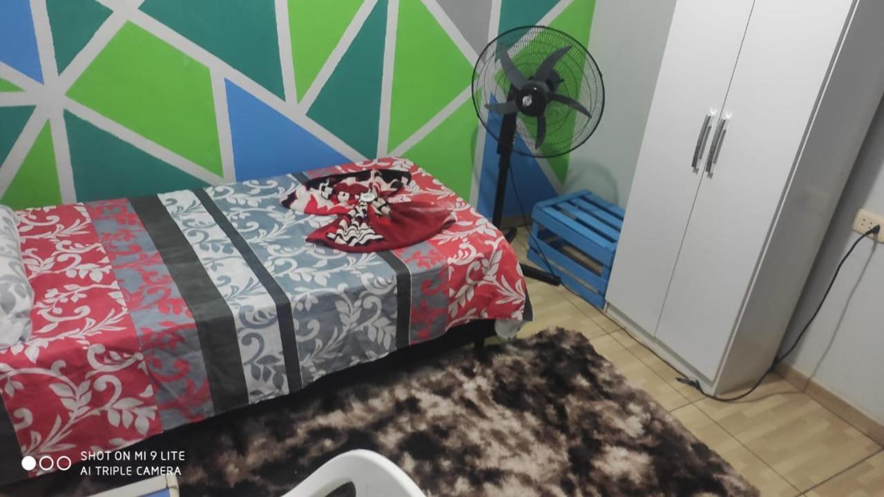 Urban Hostel Педро-Хуан-Кабальеро Экстерьер фото